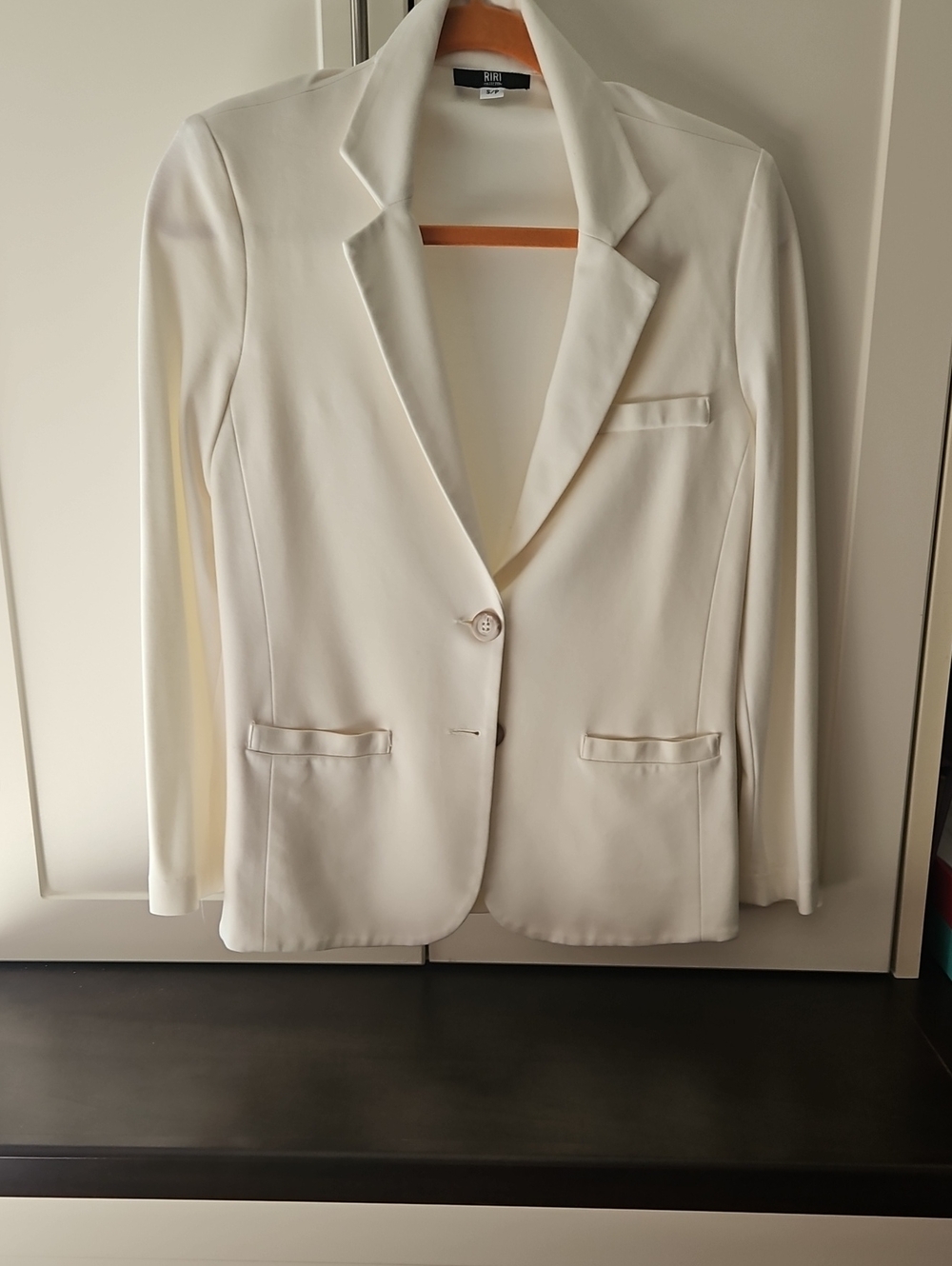 Rinascimento Women's Off-White Single-Button Blazer